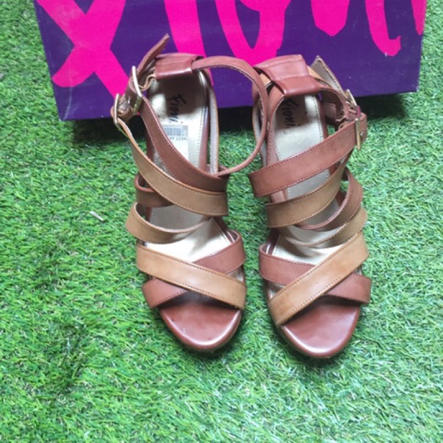 [PRELOVED] Fioni Wedges size 37