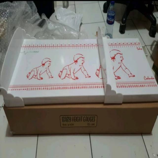 Pengukur tinggi badan bayi atau Ukur tinggi bayi