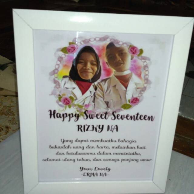 

Frame - pigura - kado - hadiah - gift - polaroid - scrapbook - scrapframe