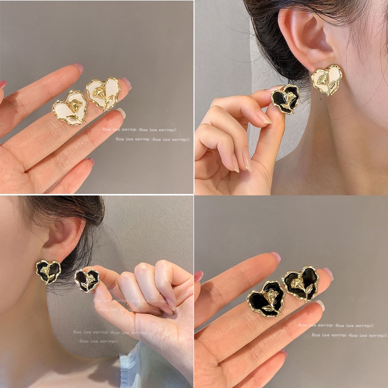 Anting Bentuk Bunga Bahan 925 Silver Needle Metal Gaya Vintage Korea Untuk Wanita