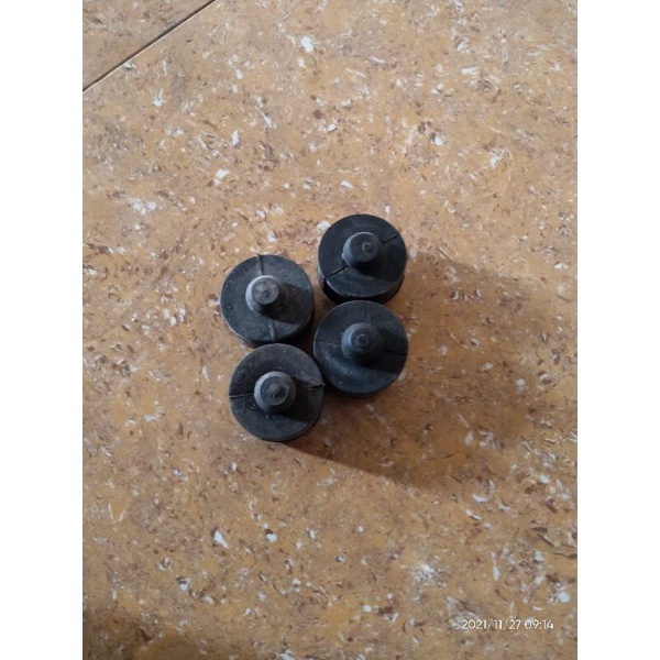 Karet Dudukan Jok, Karet Bantalan Jok Honda GL 100 GL 125 ORI Copotan (BEKAS)