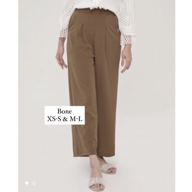 Alamanda knit pants by wearing klamby