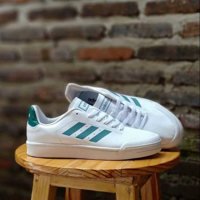 Adidas 70'S White Tosca