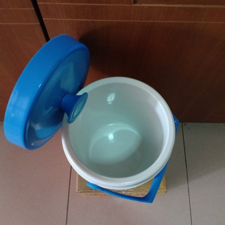 [IMPORT] -Rice Bucket Kimplast 17 Liter