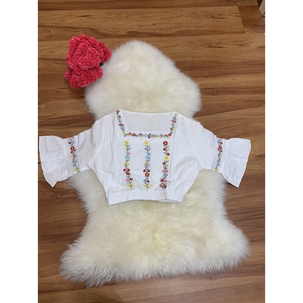 sale crop top