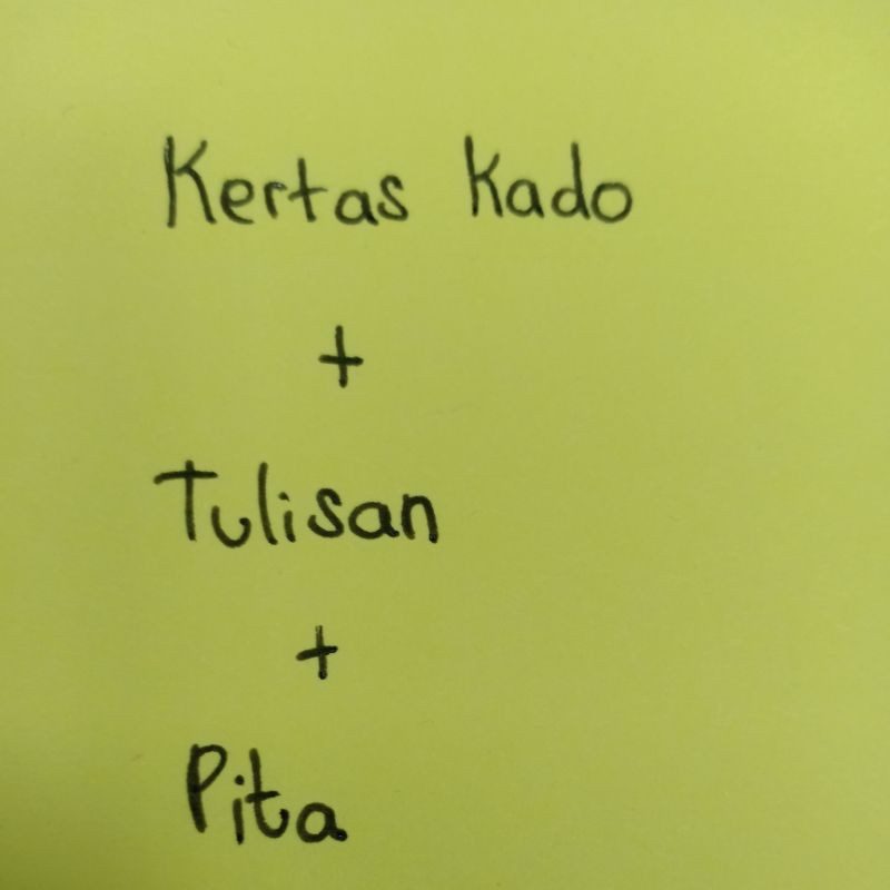 

kertas kado + Tulisan + pita
