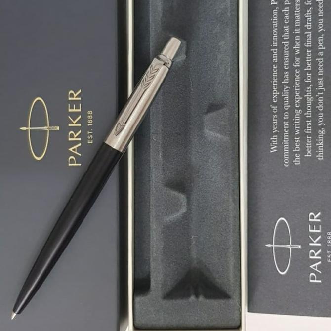 

Parker New Jotter Bond Street Black CT Ballpoint Pen