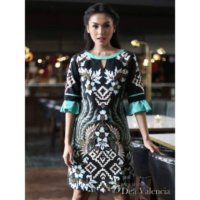 Preloved Vneck Dress Batik Tulis