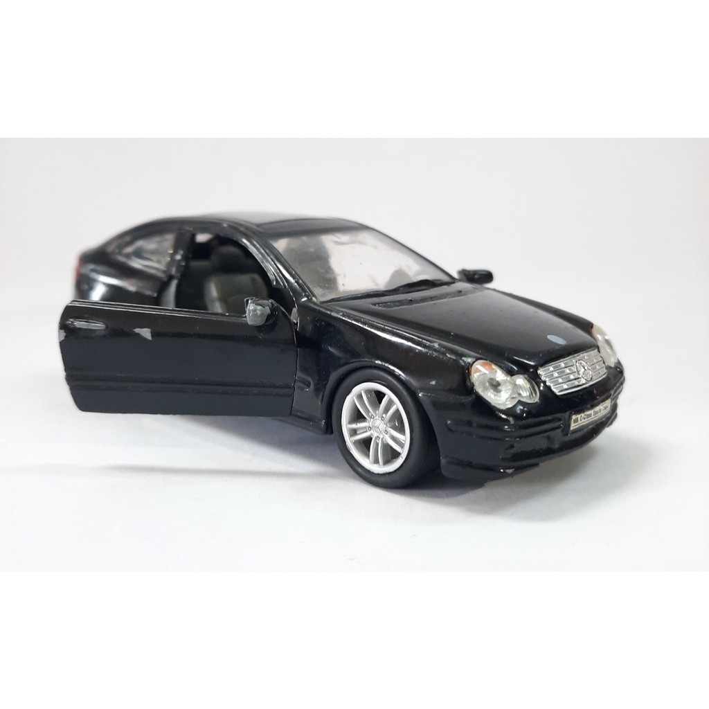 Welly 1:39 Mercedes Benz C- Class Sports Coup6 Black