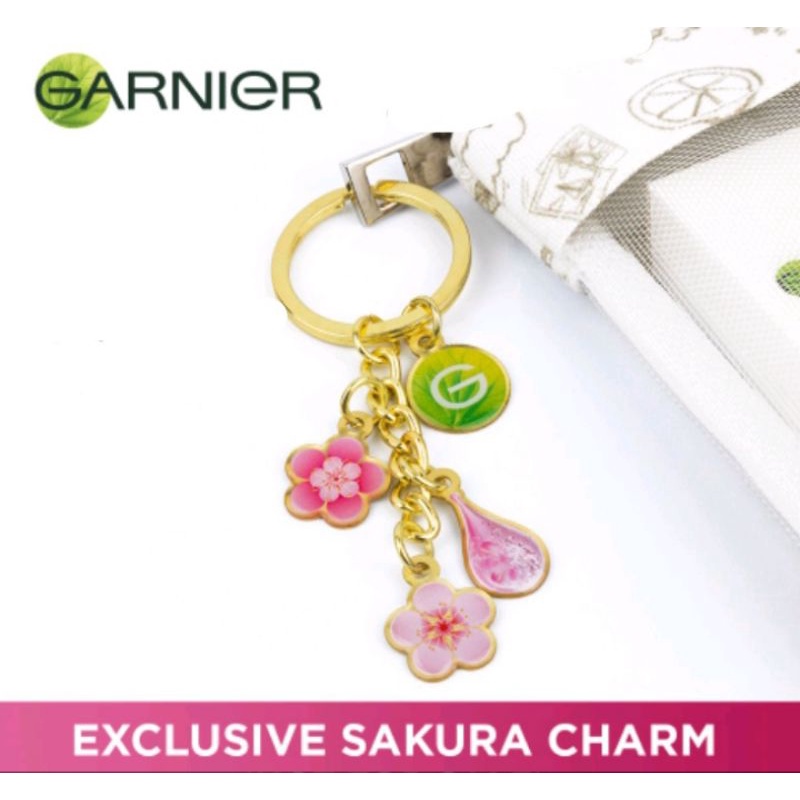 [ekslusif] Garnier charm sakura white