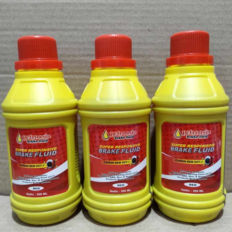 Minyak Rem PETROASIA 300ml DOT 3 Warna Merah Brake Fluid Oli Rem Minyak Rem 300ml Motor / Mobil