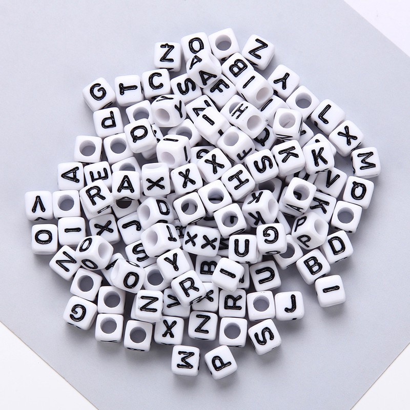 100pcs/pack 6x6mm Acrylic Square A-Z Alphabet Beads Untuk DIY Perhiasan Gelang Membuat Aksesoris Manik-Manik Longgar