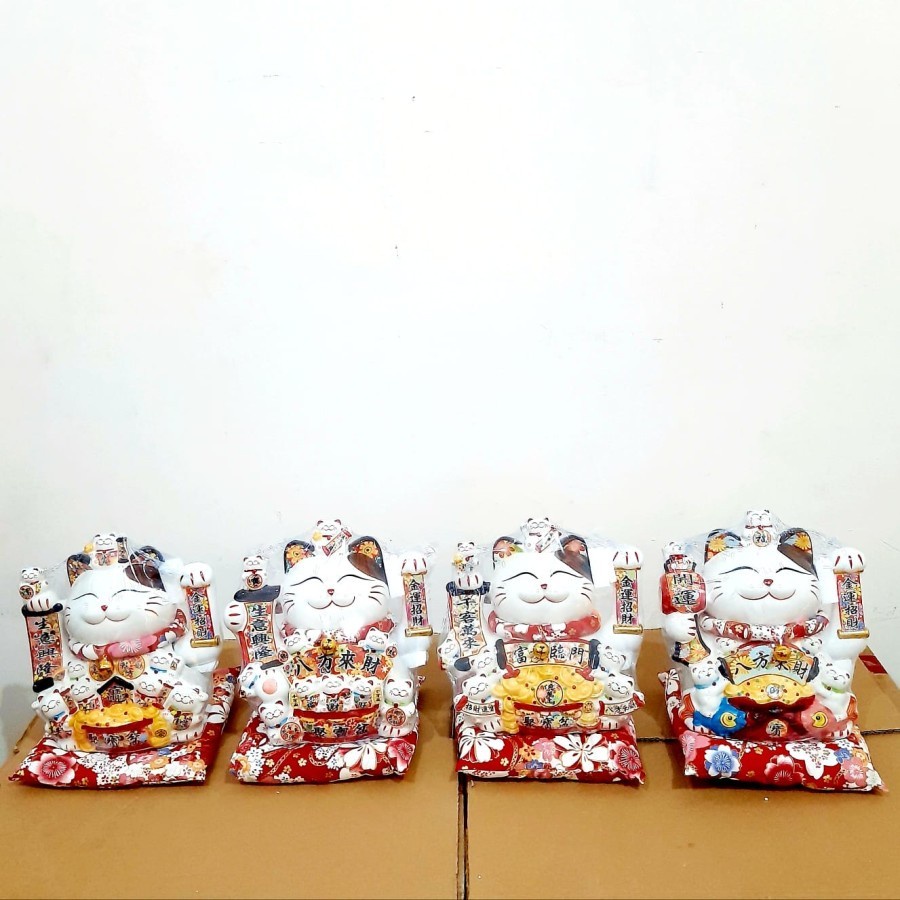 Maneki Neko Kucing Tangan Goyang Pajangan Kucing Hoki Besar Jumbo