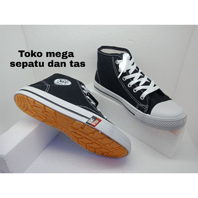 sepatu sekolah sepatu NB sepatu nb boot sepatu nb pendek sepatu nb hitam polos sepatu nb boot hitam 