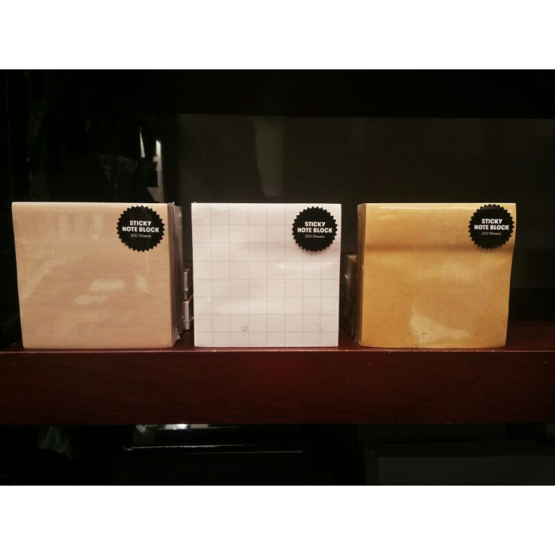 

STICKY NOTE 200 SHEET TYPO BRAND