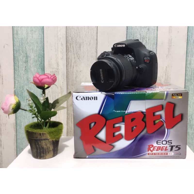 Canon rebel t5/1200 d second