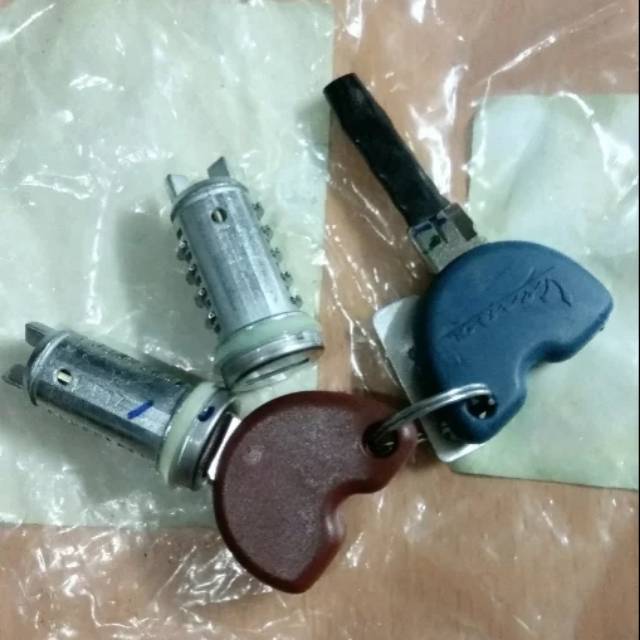 Kunci set vespa lx s primavera sprint