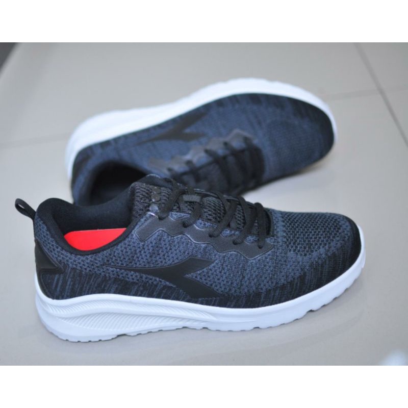 Diadora Alatri Black