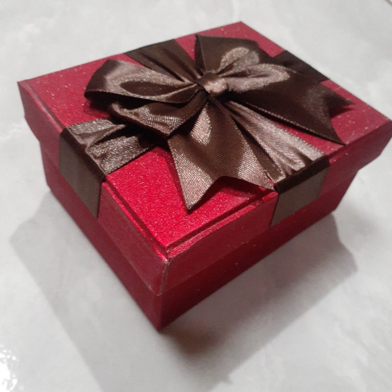 GLITTER RED BOX HADIAH CANTIK Bisa Reques Ukuran Silakan Chat
