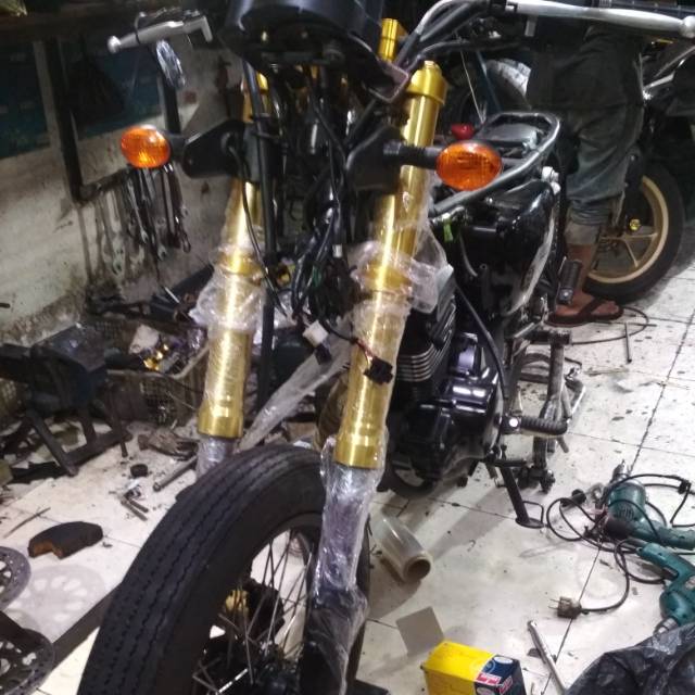 Shock breaker depan USD Kawasaki w175 se