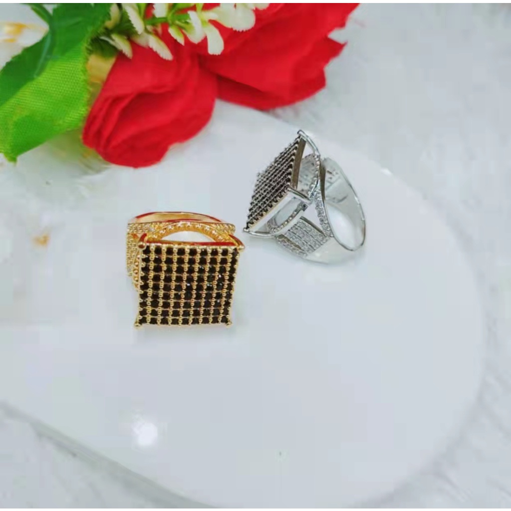 Cincin Xuping Mata Full Lapis Emas Perhiasan Fashion 381