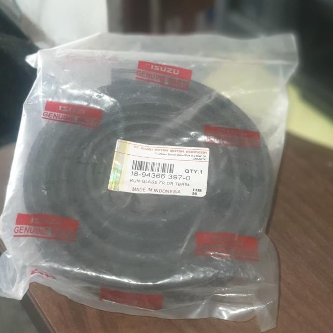 Run Glass Karet Rel Kaca Isuzu Panther Kotak original harga per biji