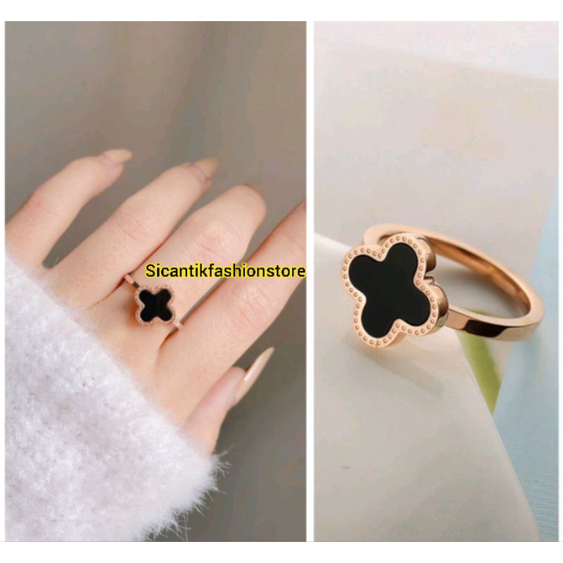 Cincin Titanium Wanita Clover Hitam Cincin Wanita Korea Terbaru Anti Karat Tidak Luntur