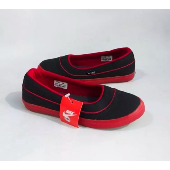 sepatu wanita/NIKE/made in vietnam - Hitam Merah, 35