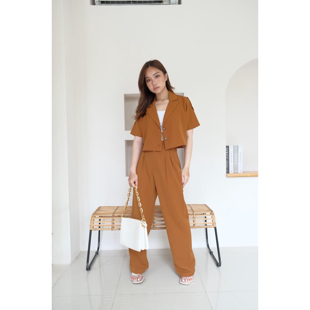 Beesails Kumi Crop Top Set | Premium Linen Set | Baju Setelan Wanita | baju setelan crop top | Setel