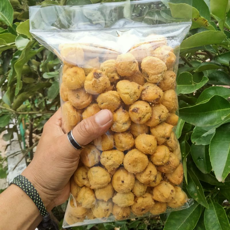 

250gr kue kering soes coklat.