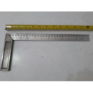 

Penggaris siku 30 cm.siku tukang. stainless. merk ATS