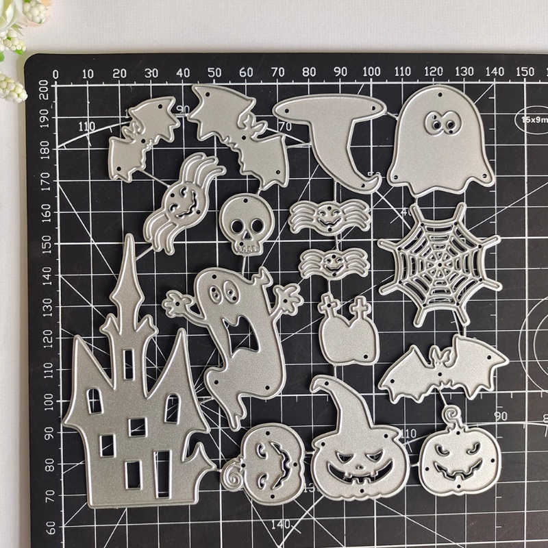 Cetakan Stensil Cutting Dies Motif Halloween Bahan Metal Untuk Scrapbook / Craft DIY / Embossing