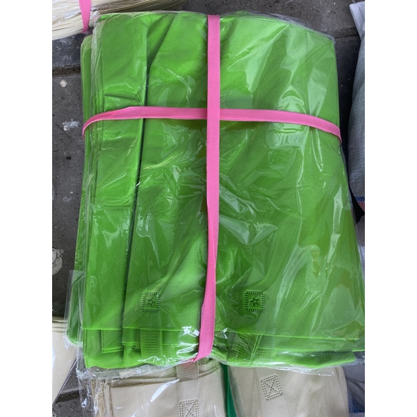 HARGA LUSIN ISI 12  BIJI- WARNA NO REQUEST TAS PRESS MESIN PABRIK/TAS BELANJAHANDLE 25x35 x 8 LIPATAN SAMPING-WARNA IKUT STOK NO REQUEST