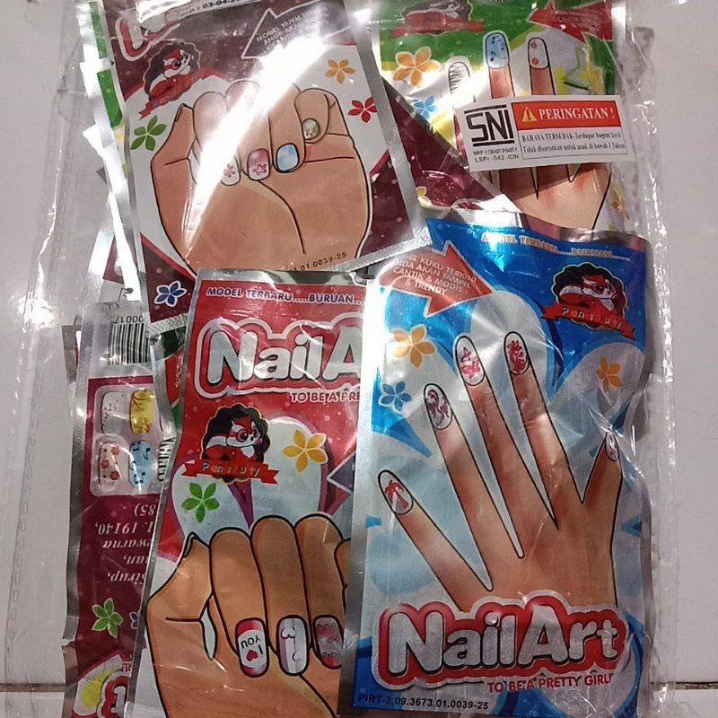 

20 pcs permen sticker kuku nail art mainan dan permen