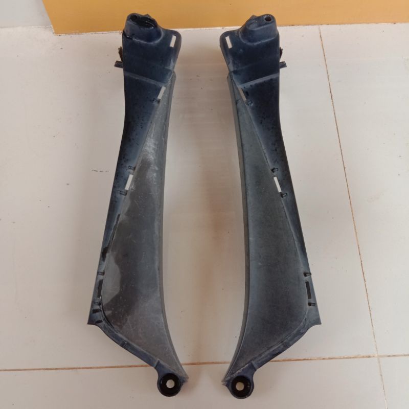 Cover FR Sambungan Sayap Depan Honda Supra X 125 Batman. Original. Seken