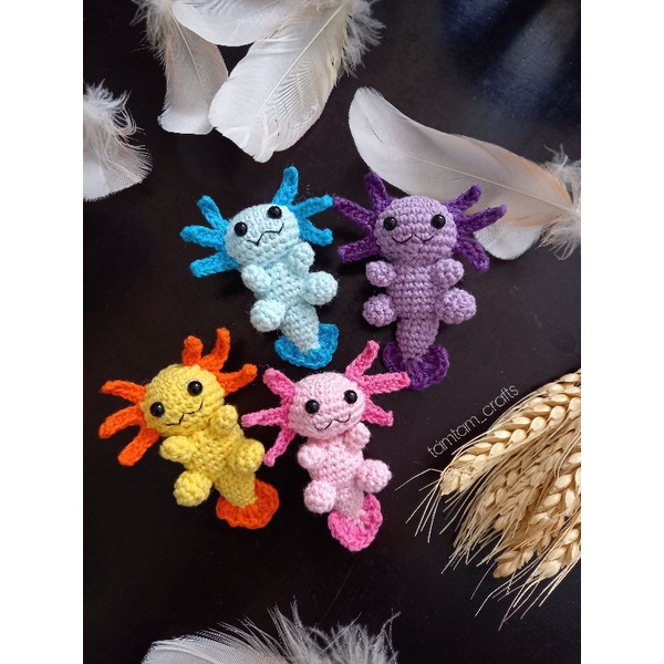 boneka rajut amigurumi baby axolotl