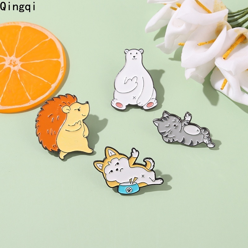 Bros Pin Enamel Desain Kartun Beruang Kucing Tupai Landak Untuk Kerah Kemeja