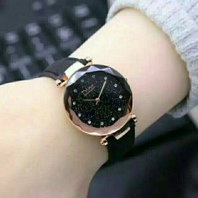 Jam Tangan Wanita Permata Mata Kecil Strap Kulit