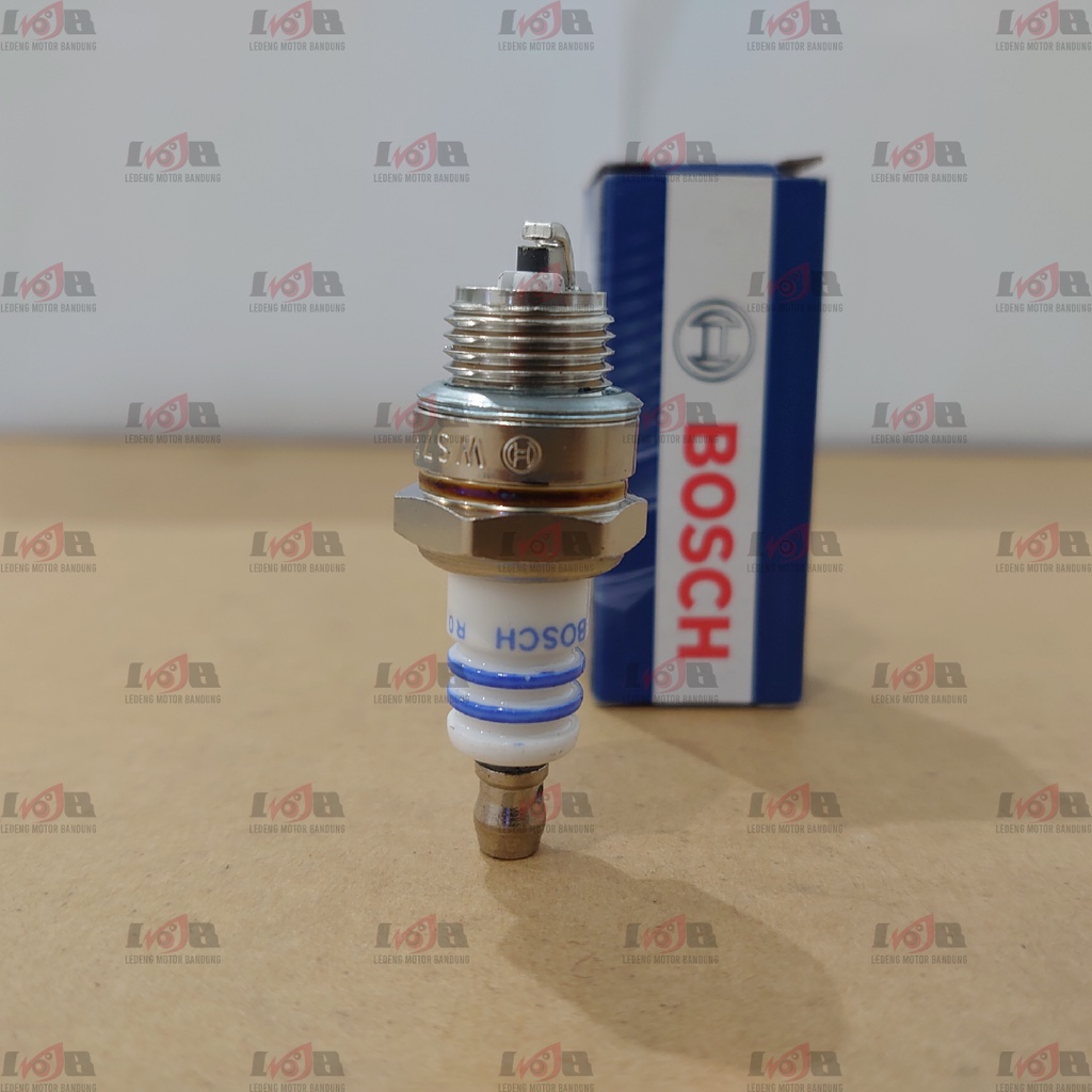 Busi BOSCH WS7F Mesin Potong Rumput Gergaji Mesin 2 Tak Fogging Spark Plug