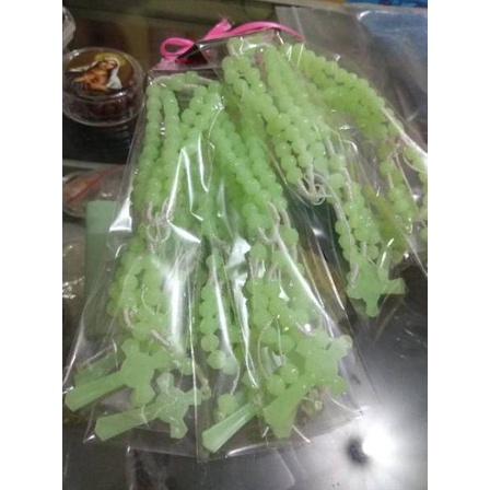 KALUNG ROSARIO SALIB FOSFOR DAPAT MENYALA SAAT GELAP - BENDA ROHANI KATOLIK - AKSESORIS FASHION ➩↓
