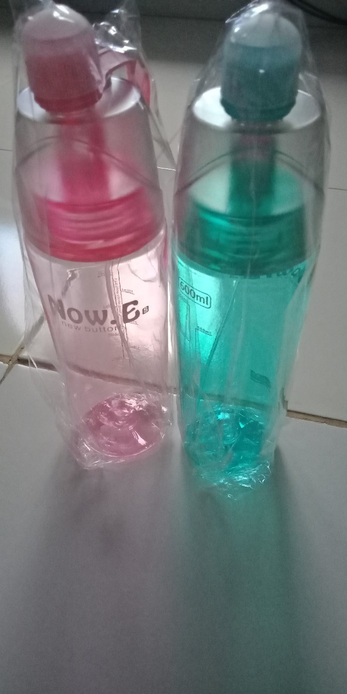 Botol Minum Plastik Portable Anti Bocor S36323-4-2 600ml Ada Sedotan Kualitas Tinggi