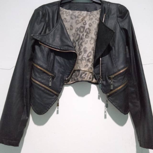 PRELOVED Leather Jacket