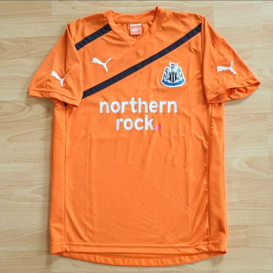 Jersey Newcastle United Away 2011-2012 Baju Bola Inggris Grade AAA