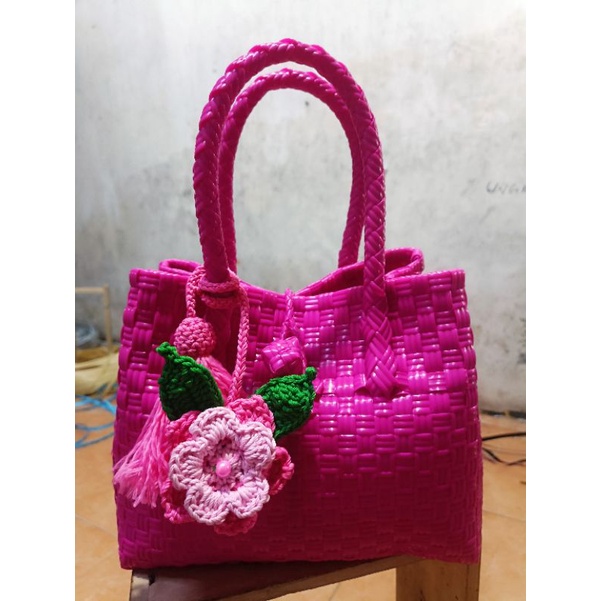 asesoris  gantungan tas/ macrame tas