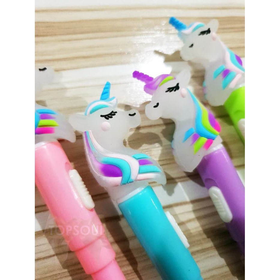 

Promo Pulpen Lampu Unicorn Nyala / Gel Pen Karakter Kuda Pony Pena Unik Keren