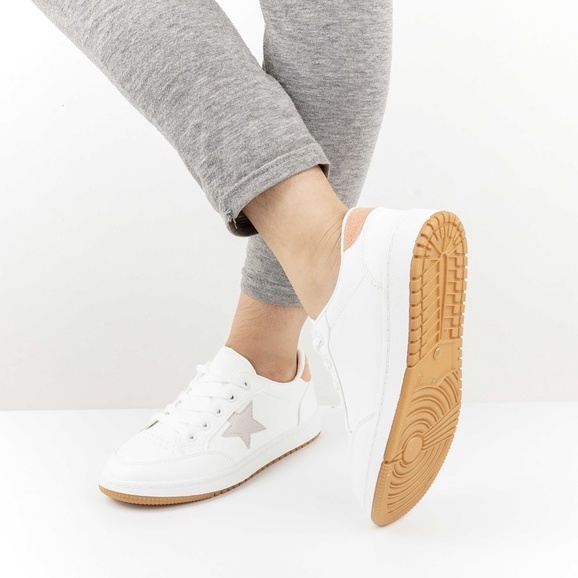 Blow Bunga Sepatu Sneakers Wanita Korea Casual BLTF 0039-8