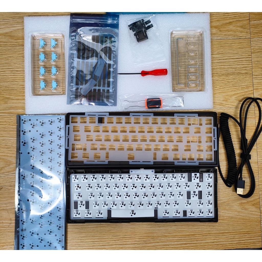 CIY GAS 67 Gasket Mount Mechanical Keyboard RGB ( Barebone Kit ) Hotswap