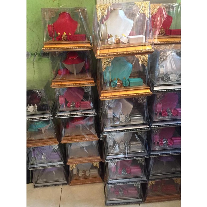 

AKSESORIS PERNIKAHAN HANTARAN MAHAR KOTAK PERHIASAN PERNIKAHAN (CINCIN, KALUNG, GELANG) PERLENGKAPAN PESTA CRAFT