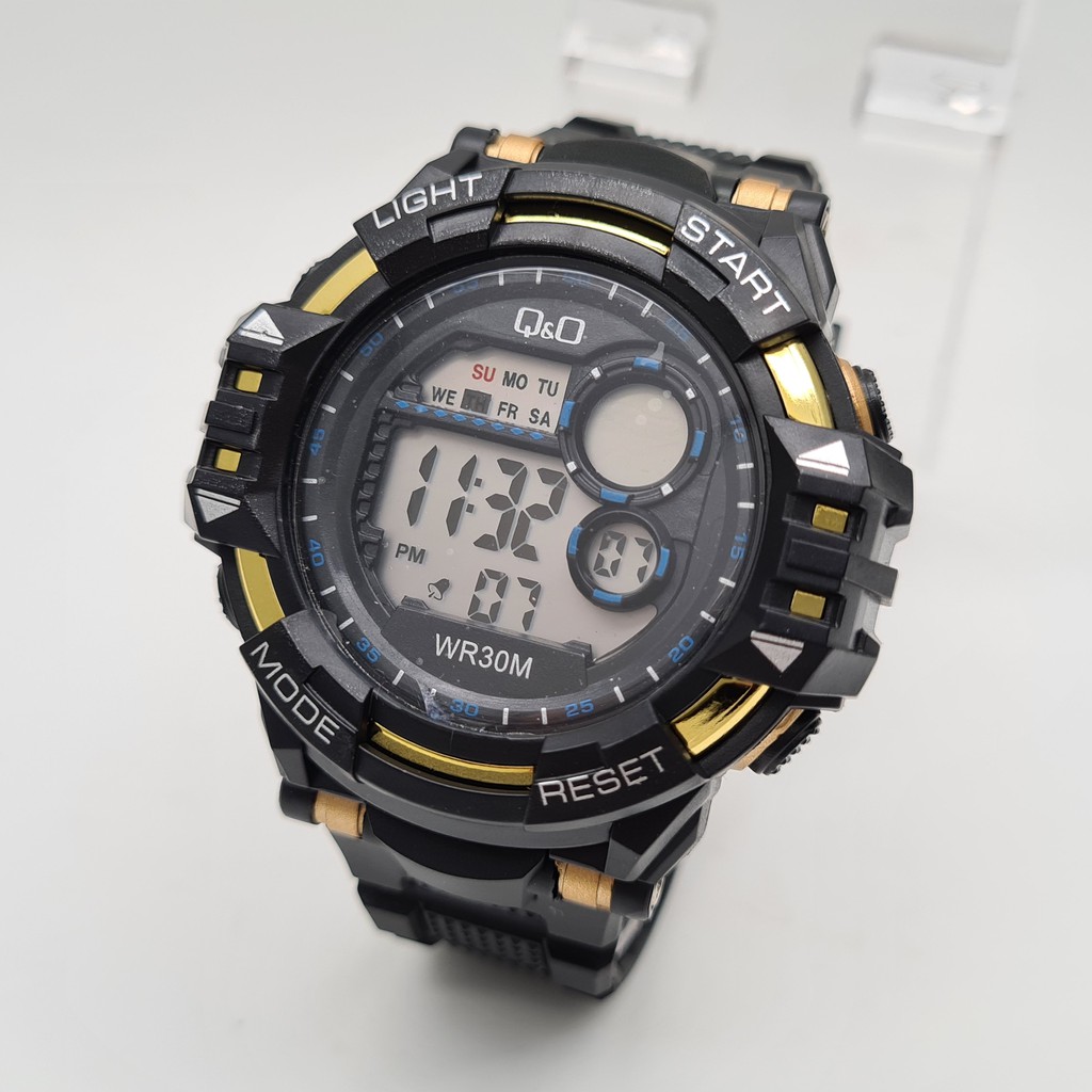 Jam Tangan Digital Pria Water Resistant Q&amp;O Digital Sport