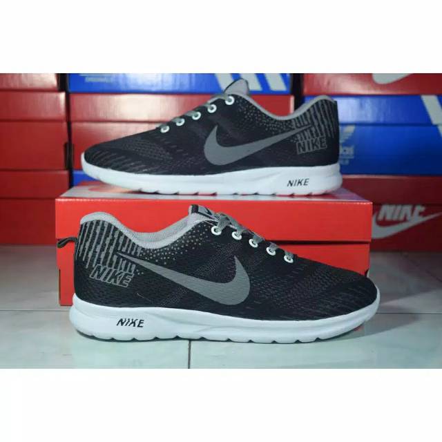 PROMO SIZE 39 !!! NIKE RUNNING HITAM ABU